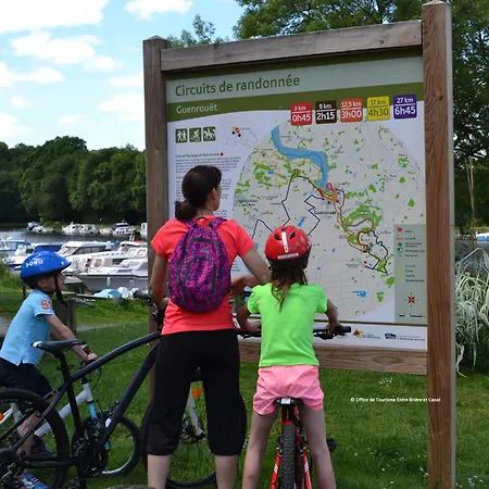 Insolite, Mobil Gite, - Canal Nantes A Brest 40 Minutes Nantes Et Saint-nazaire * Guenrouet