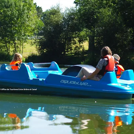 Insolite, Mobil Gite, - Canal Nantes A Brest 40 Minutes Nantes Et Saint-nazaire