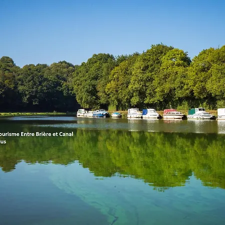 Camping Mobil Canal Nantes à Brest 40 Minutes Nantes Et Saint-nazaire Guenrouet