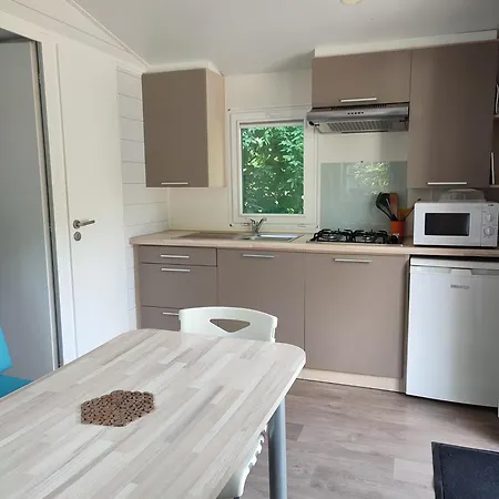 Mobil Canal Nantes à Brest 40 Minutes Nantes Et Saint-nazaire Camping Guenrouet