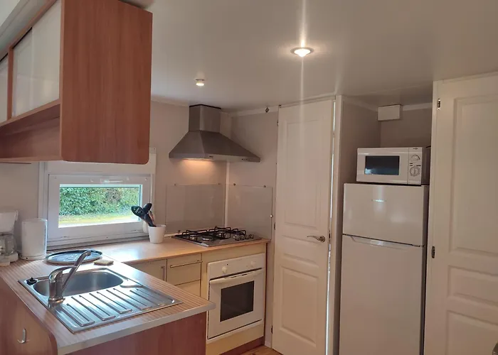 مكان تخييم Insolite, Mobil Gite, - Canal Nantes A Brest 40 Minutes Nantes Et Saint-nazaire *