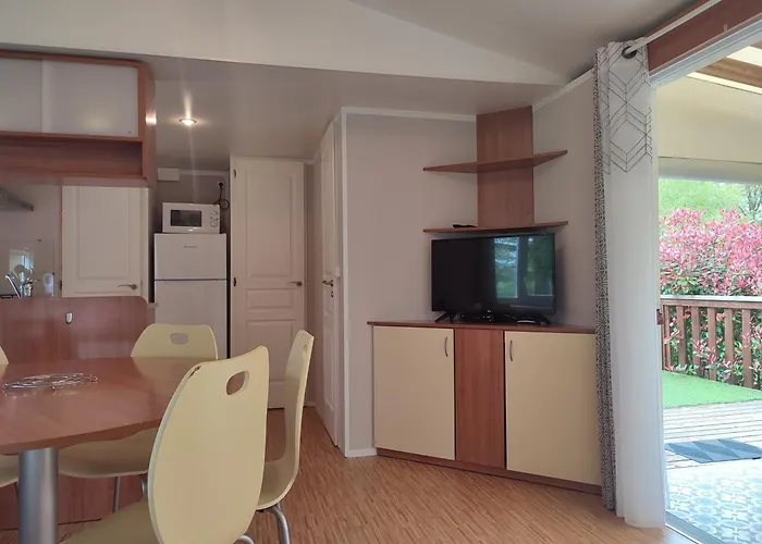 Insolite, Mobil Gite, - Canal Nantes A Brest 40 Minutes Nantes Et Saint-nazaire *