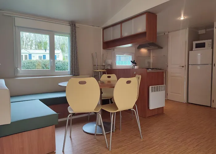 Insolite, Mobil Gite, - Canal Nantes A Brest 40 Minutes Nantes Et Saint-nazaire