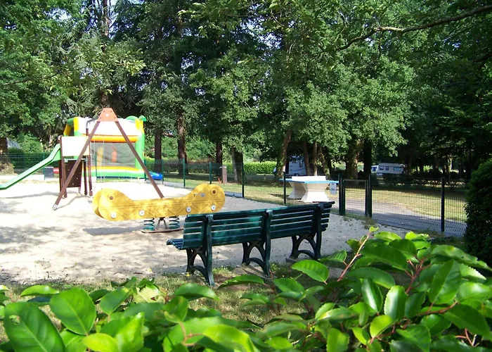 مكان تخييم Insolite, Mobil Gite, - Canal Nantes A Brest 40 Minutes Nantes Et Saint-nazaire