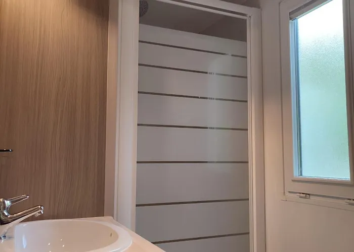 Insolite, Mobil Gite, - Canal Nantes A Brest 40 Minutes Nantes Et Saint-nazaire * Guenrouet