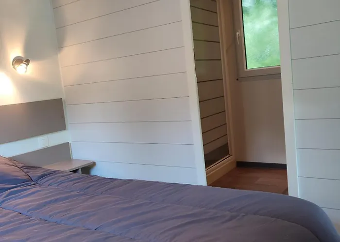 Insolite, Mobil Gite, - Canal Nantes A Brest 40 Minutes Nantes Et Saint-nazaire *